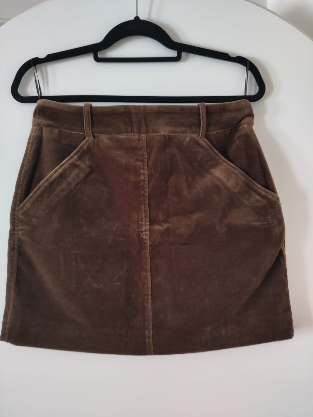 Soeur Gonne: Jupe Soeur marron en velours – Usato da Lausanne venduto da HelenaK