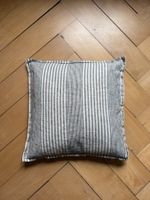 ZARA HOME - Deko Kissen grau-weiss gestreift