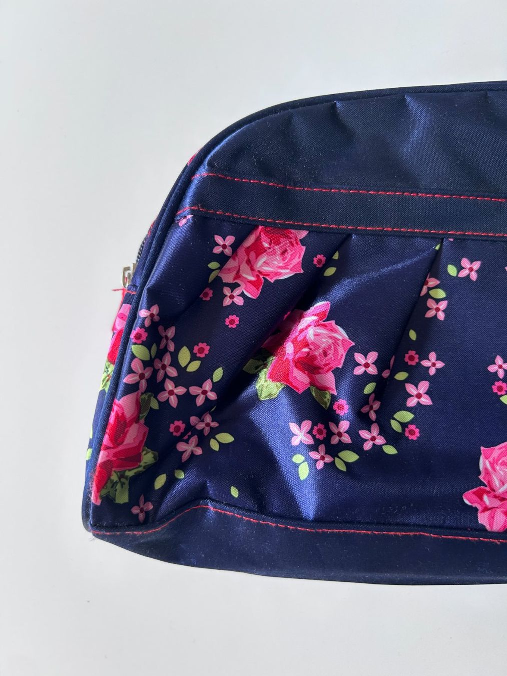 Estée Lauder Trousses de maquillage: Necessaire – D'occasion à St. Gallen par look-twice 1