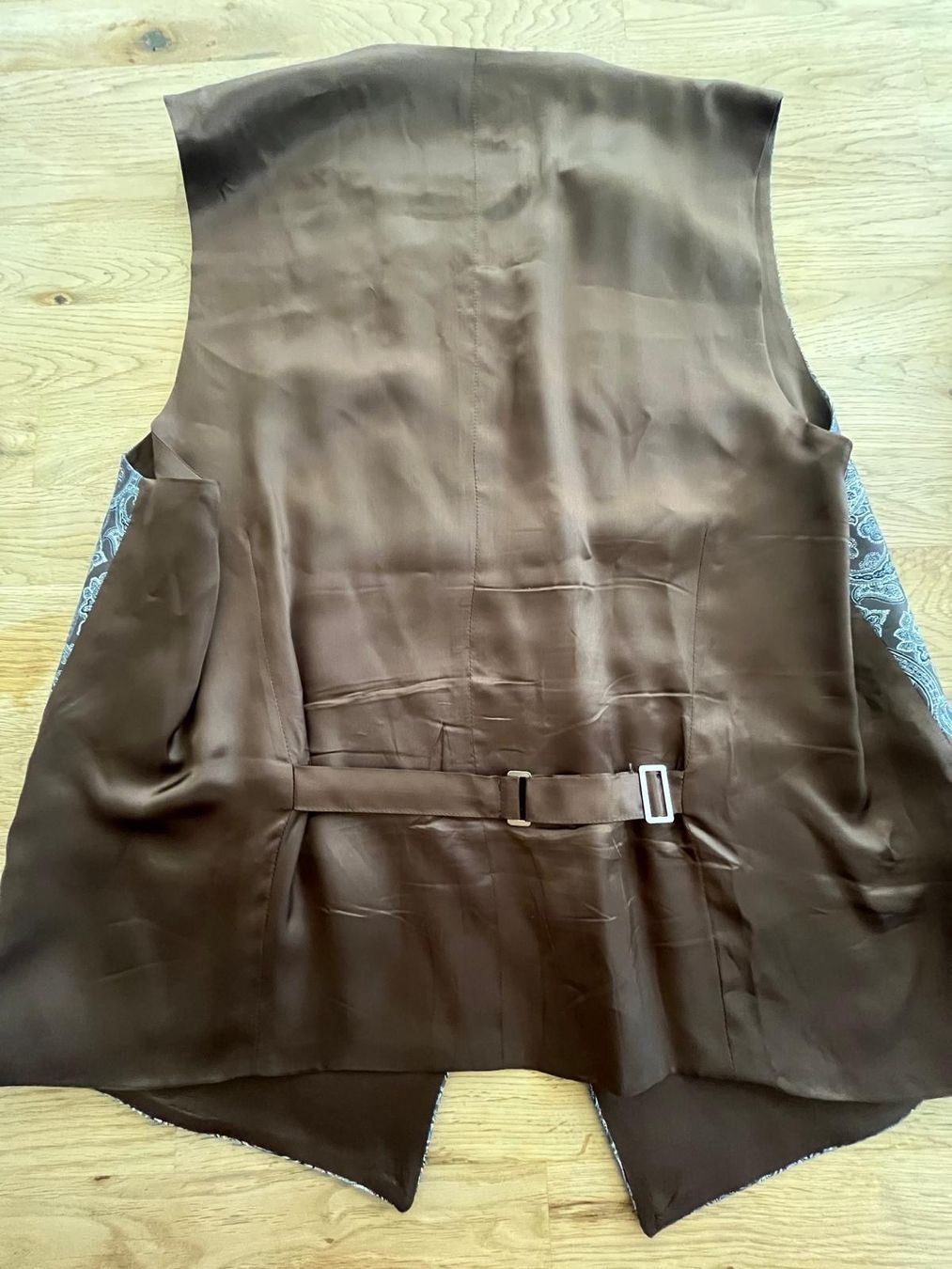 Gilet & Giacche: Herren Weste Krawatte neuwertig Paisley-Muster – Nuovo (secondo la descrizione) da Volketswil venduto da mar_7fvr 4