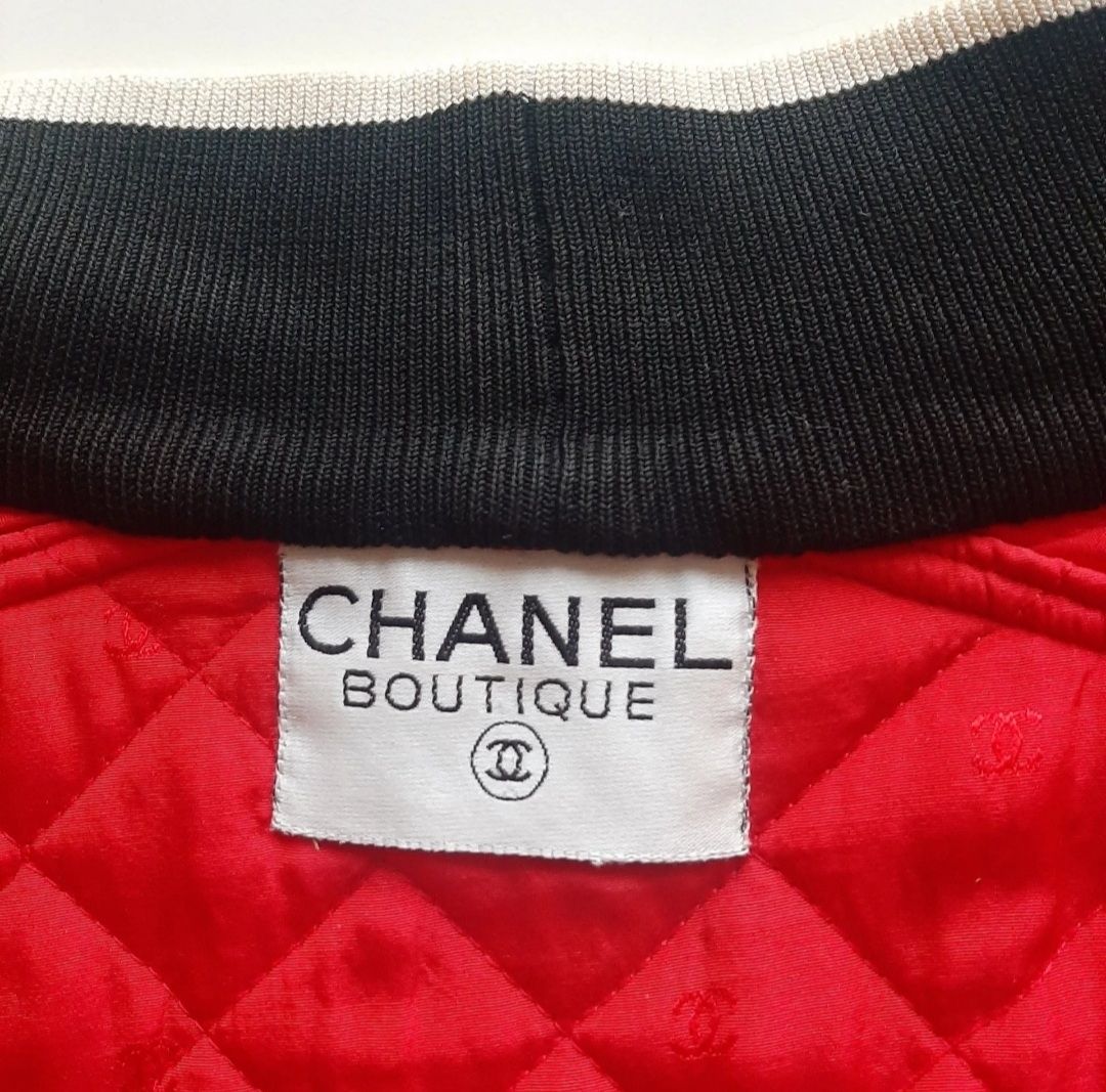Chanel Giacche: Collector blouson de baseball Chanel 1987 – Usato da Chêne-Bourg venduto da chsandra34 2