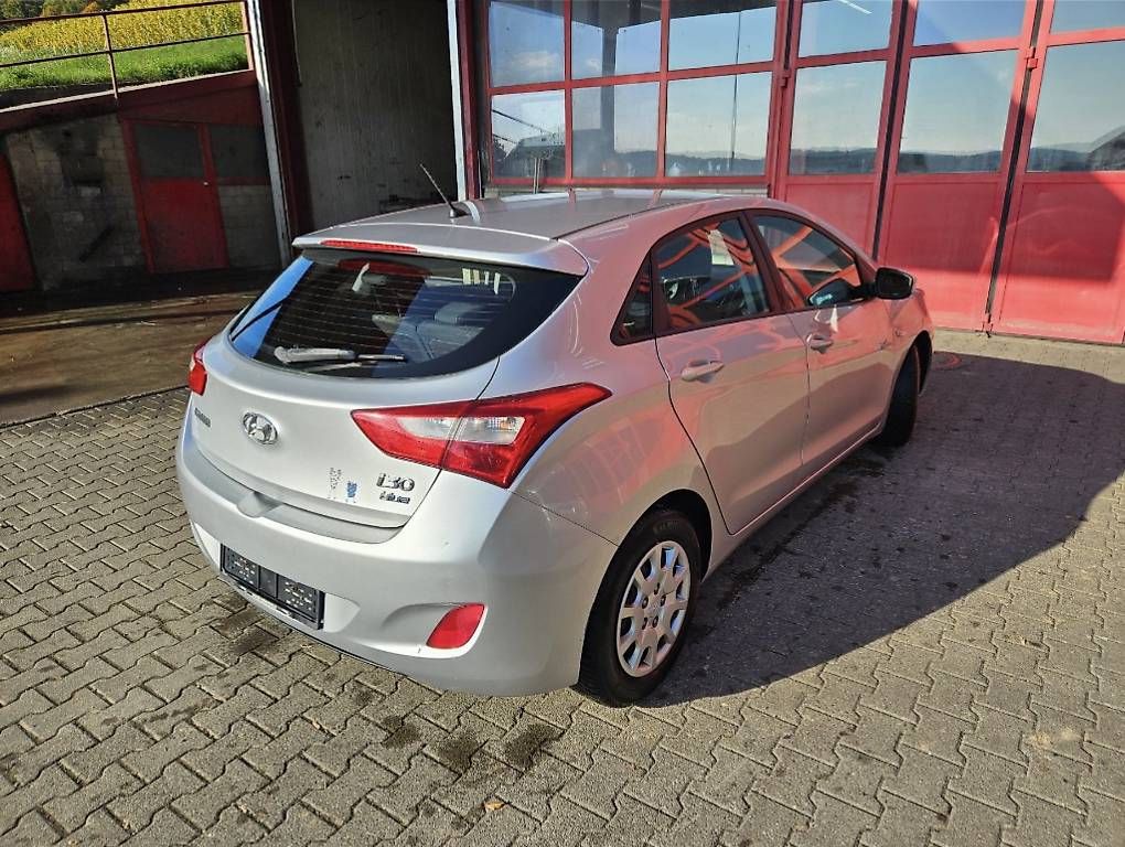 Automobili: Hyundai i30 ab MFK 27.03.2026 – Usato da Buch b. Frauenfeld venduto da lad_dd7w 2