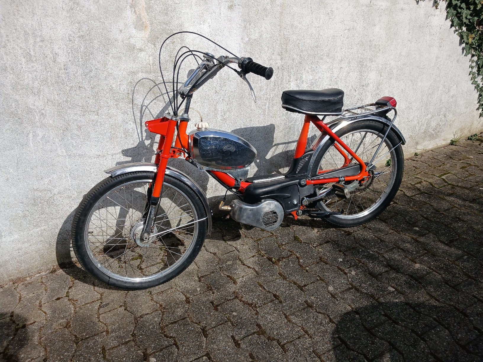 Velux Mofas: puch velux x30 – Defekt aus Chavannes-des-Bois von Pointeau