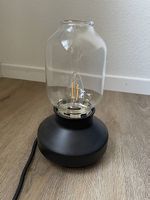 Nachttischlampe