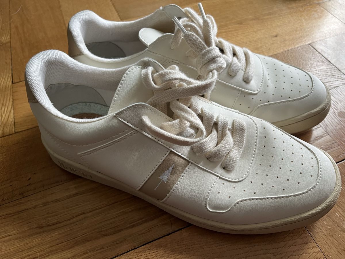 Nikin Damenschuhe: Nikin white trainers, size 39 - Stylish & Comfy! – Gebraucht aus Lausanne von Danash