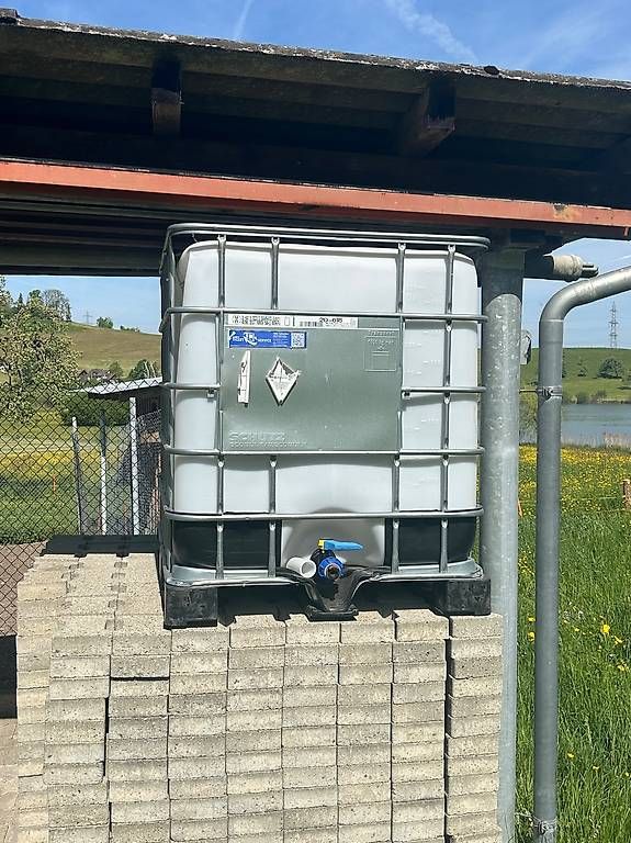 Abbeveratoi e trogoli: Wassertank  – Usato da Schindellegi venduto da dontknow____