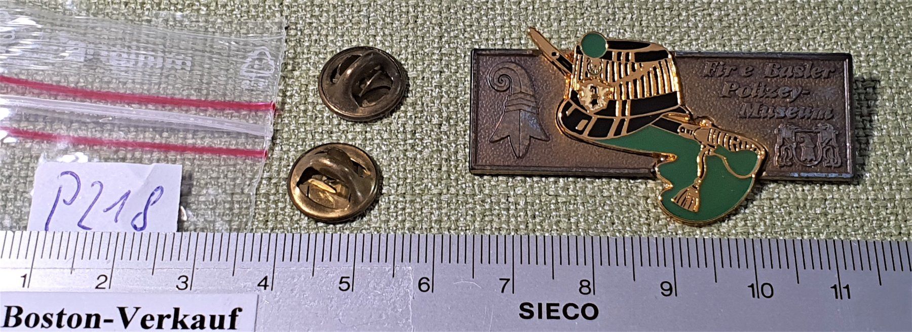 Placchette & Badge: P218 - Pin Fir e Basler Polizei/Polizey Museum – Usato da Reinach BL venduto da Boston-Verkauf 2