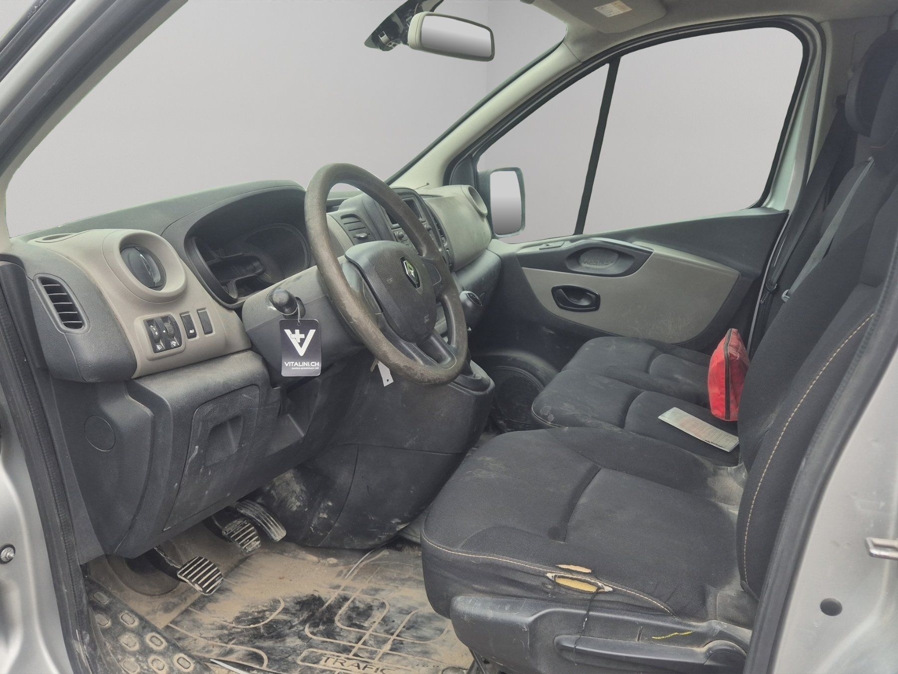 Renault Veicoli commerciali: Renault Trafic, MT,  Diesel,mit Regal-System, Dachträger – Difettoso da Sirnach venduto da 61652 7