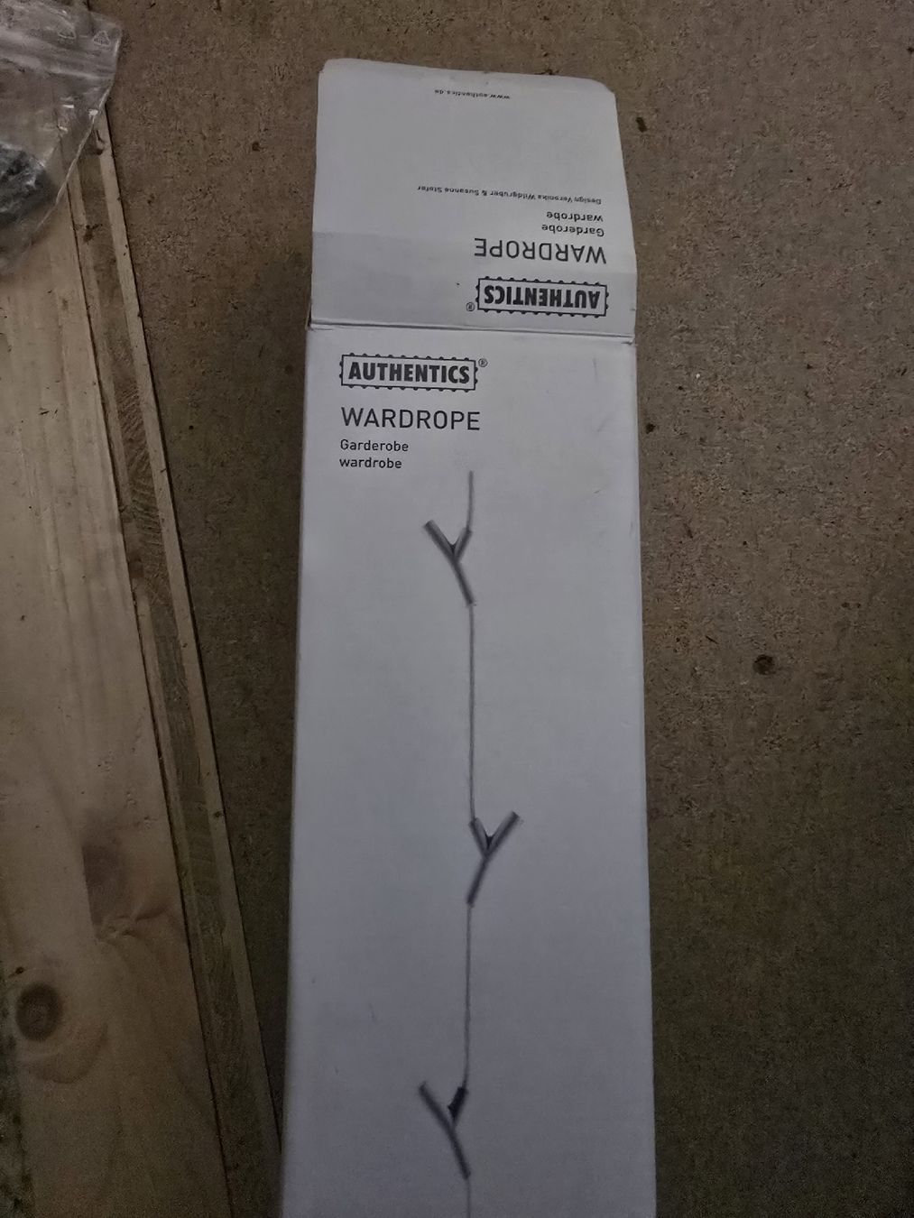 Authentics Wardrope Garderobe zum Aufhängen, neu im Karton! (Neu und