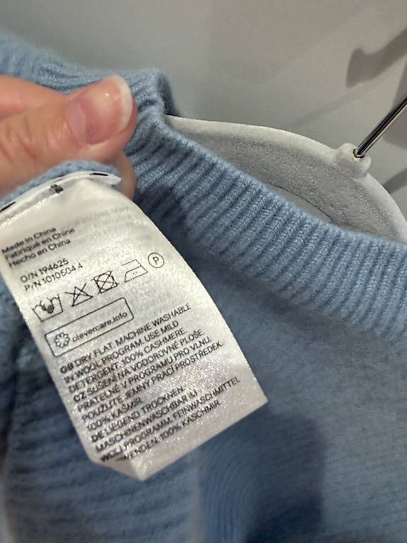 Maglioni & Felpe: Kaschmirpullover babyblau H&M Premium – Usato da Wettingen venduto da Lamadeux 3