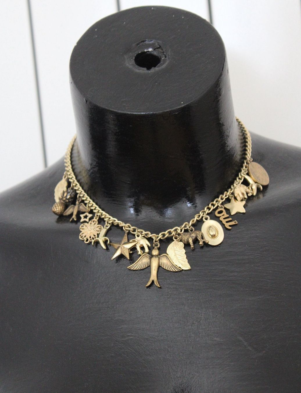 Ketten: Schöne Multi-Charm-Collier -Kette, – Gebraucht aus Locarno von madame-tus-sauds 1