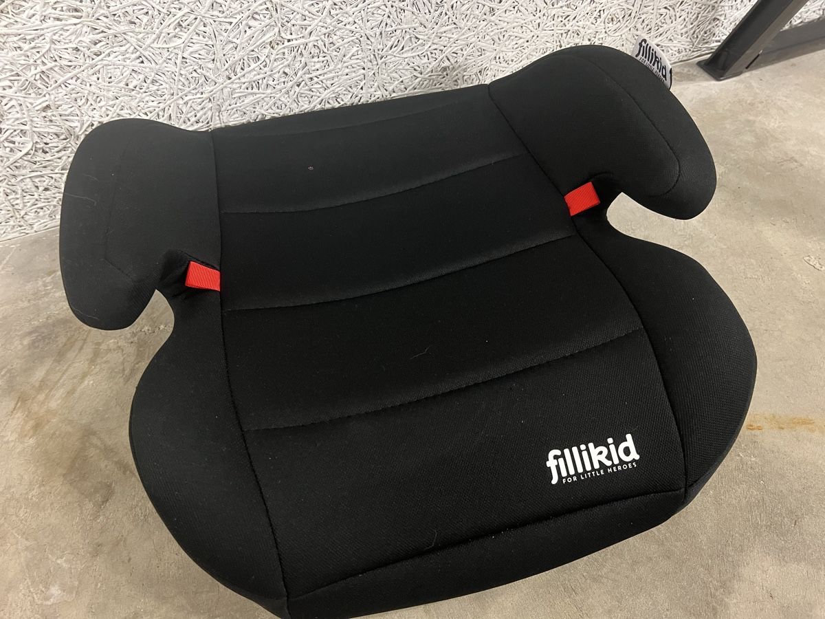 Seggiolini per auto: Fillikid Sitzerhöhung mit Isofix – Usato da Stein am Rhein venduto da drift1976