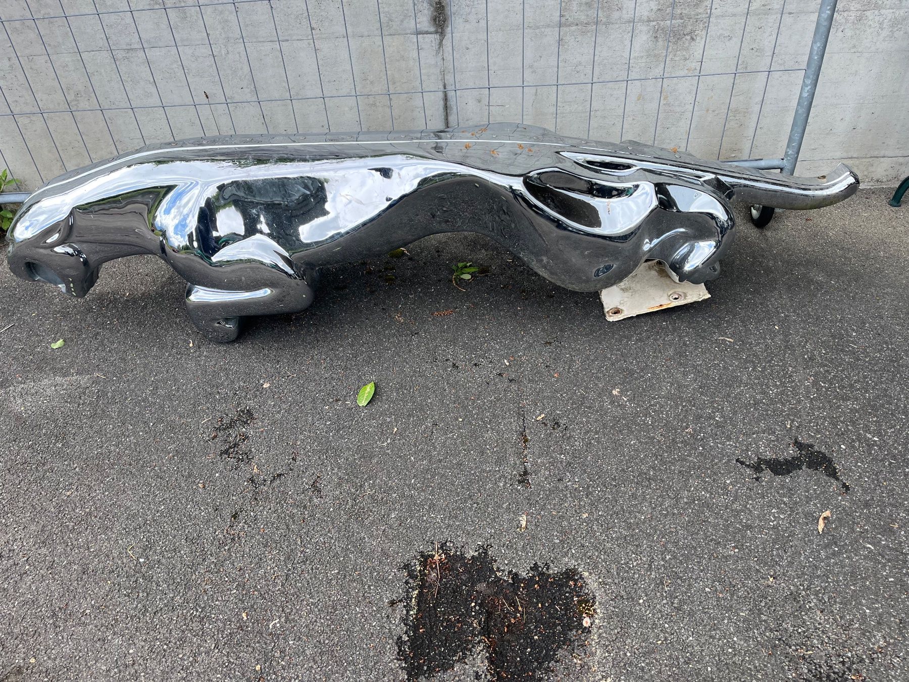 Sculptures & Statues: Grosser JAGUAR Leaper, Chrom – D'occasion à Ins par CheBo