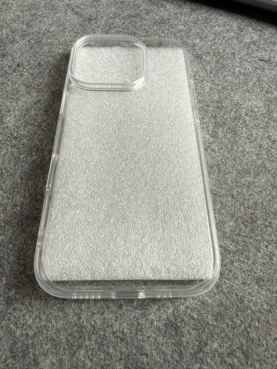 Cover & Protezioni schermo: Hülle IPhone 16 Pro, NEU – Nuovo e nell'imballaggio originale da Goldau venduto da simona.dettling 1