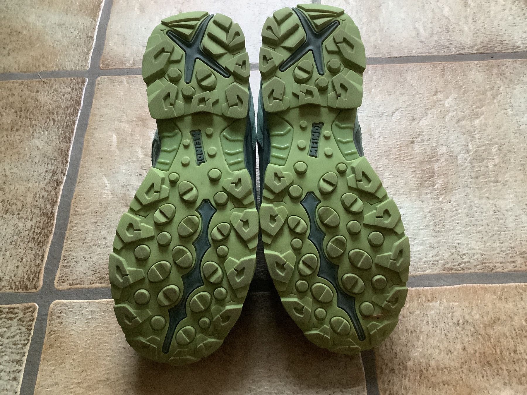 Meindl Scarpe da uomo: Trekkingschuhe Meindl – Nuovo (secondo la descrizione) da Bonstetten venduto da Lia29 1