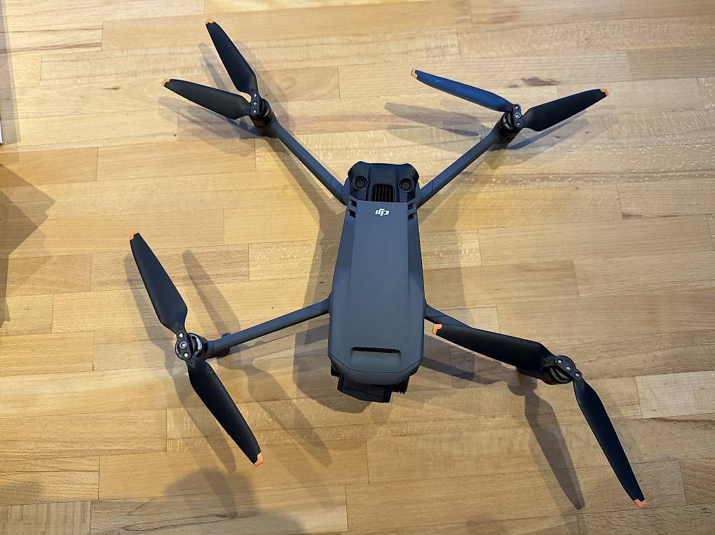 RC Modellbau: DJI Mavic 3 Pro Fly More Combo inkl. RC Pro – Gebraucht aus Krauchthal von fluecki1 1