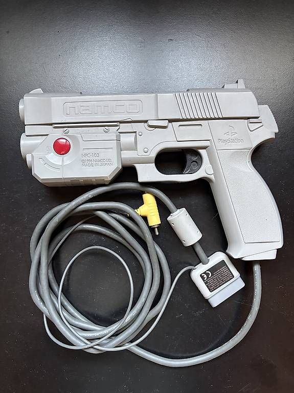 Controller: NAMCO LightGun Play Station 1 – Usato da Bichelsee venduto da hubraum_