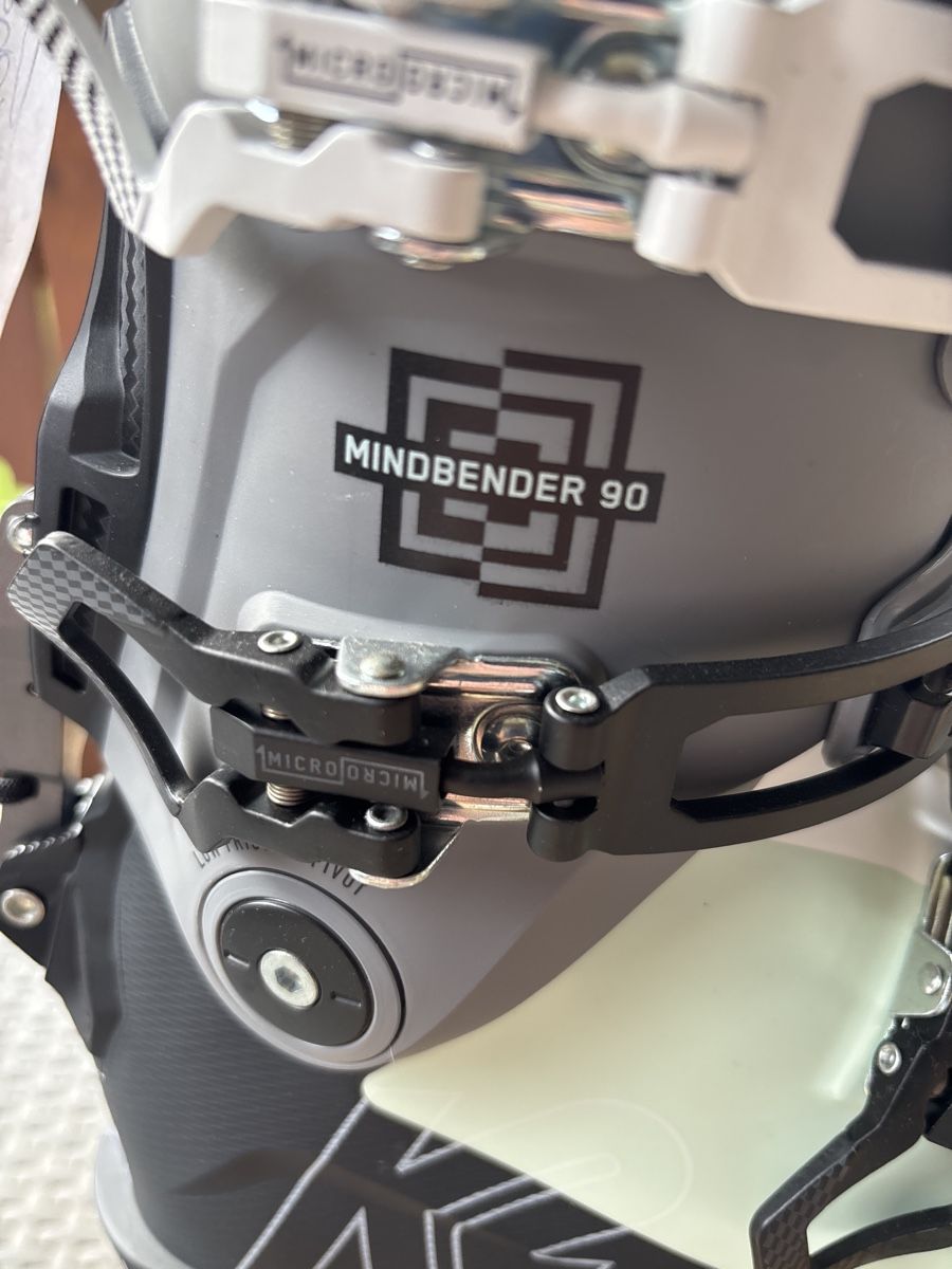 K2 Scarpe da donna: Chaussures de ski K2 Mindbender 90, taille 39 neuve – Nuovo e nell'imballaggio originale da Val-d'Illiez venduto da Laurent046 1