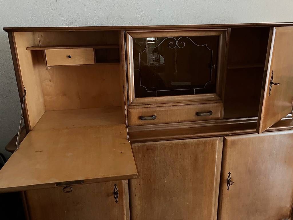 Büffets: Wohnzimmerbuffet massiv – Gebraucht aus Hottwil von audi_VW55 1