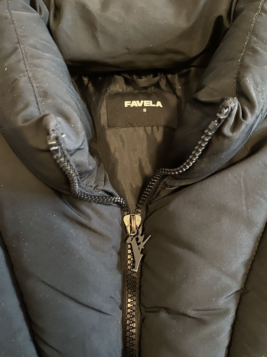 Giacche: Einzigartige Winterjacket Favela Puffer Jacke Abstrakt – Usato da Winterthur venduto da chiaroscuro27 6