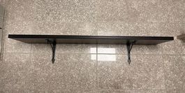 IKEA BERGSHULT Wandregal schwarz mit Konsolen