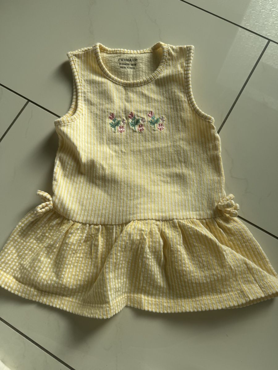 Primark Vestiti & Gonne: Kleid Primark gelb gestreift Gr.98 – Nuovo (secondo la descrizione) da zürich venduto da Mielles