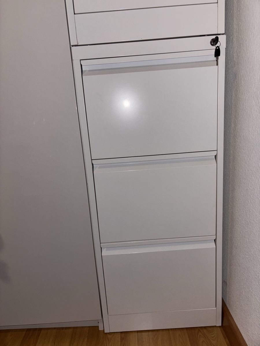 Armadi: Aktenschrank – Usato da Allschwil venduto da mgo_yvp2
