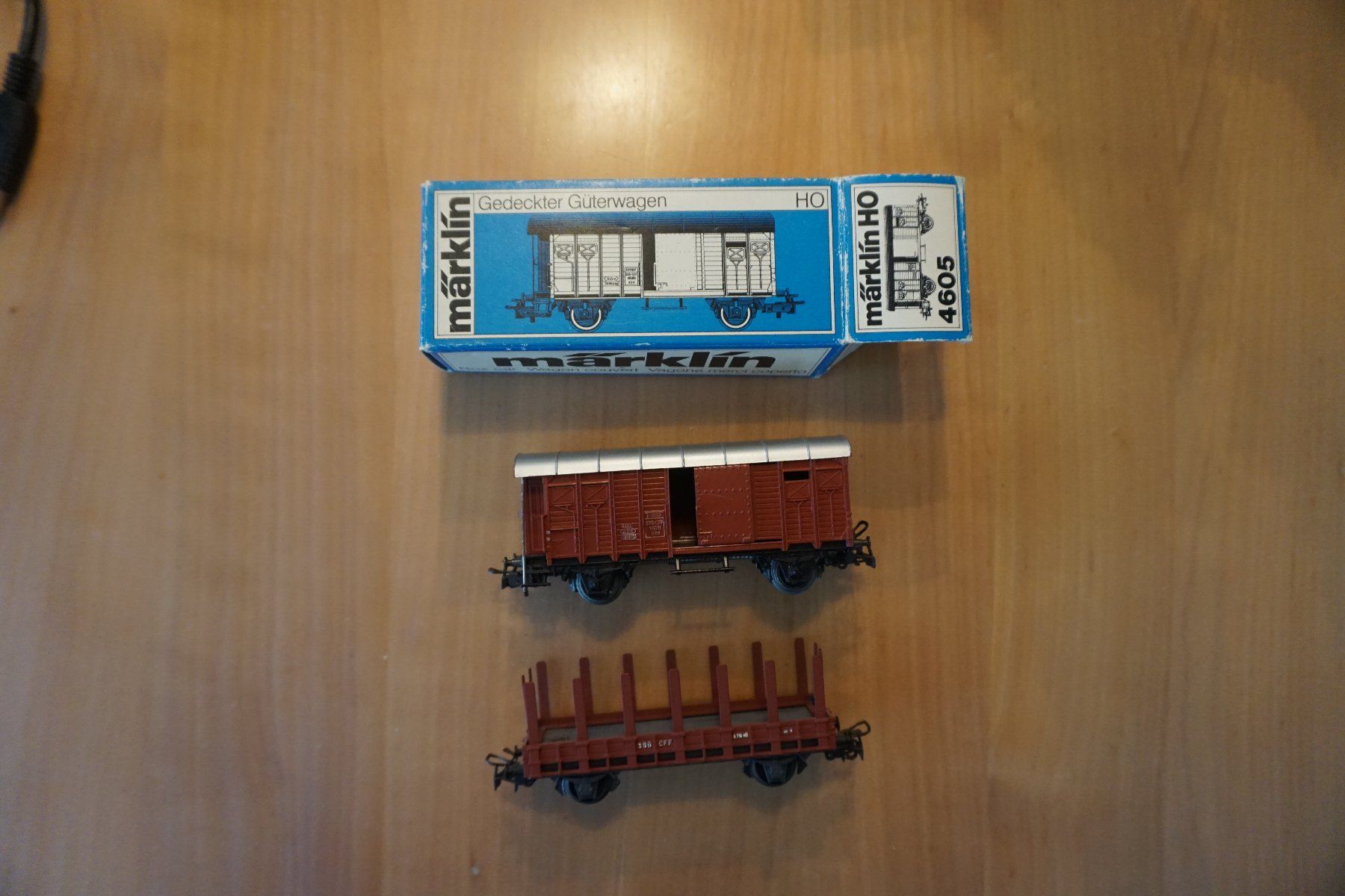 Märklin Modellini di ferrovie: 2 schweizer Güterwagen von Märklin und HAG – Usato da Wohlen AG venduto da modellbahner-ch