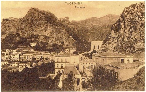 Ansichtskarten: TAORMINA   Panorama – Gebraucht aus Flims - Dorf von Stagediver