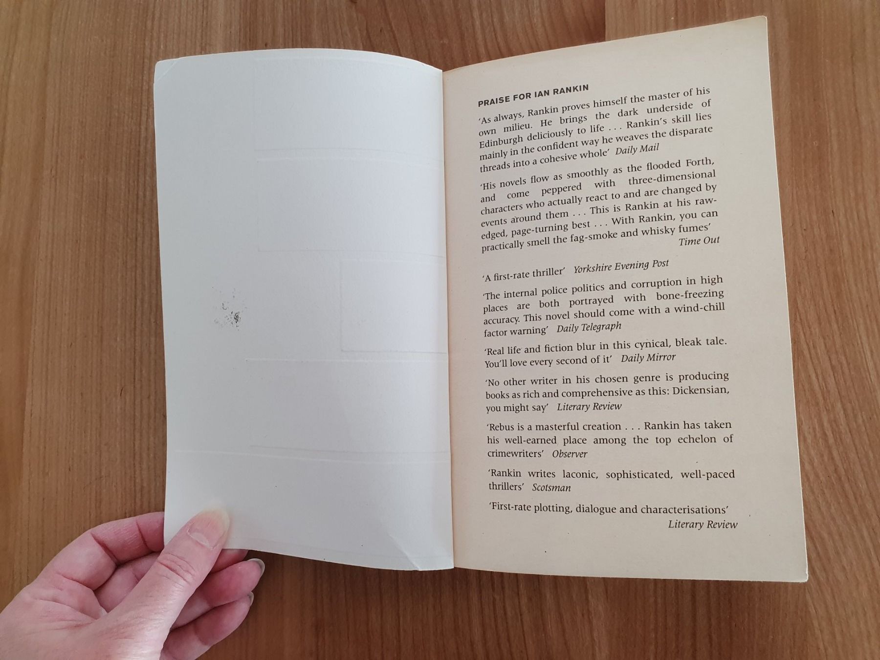 Bücher: Knots & Crosses, Ian Rankin – Gebraucht aus Zofingen von Wimbledon90 1