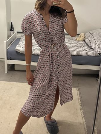 Robe élégante de Tommy Hilfiger taille S/M en viscose   