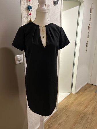 Elegantes Kleid schwarz von Guess Gr. XS