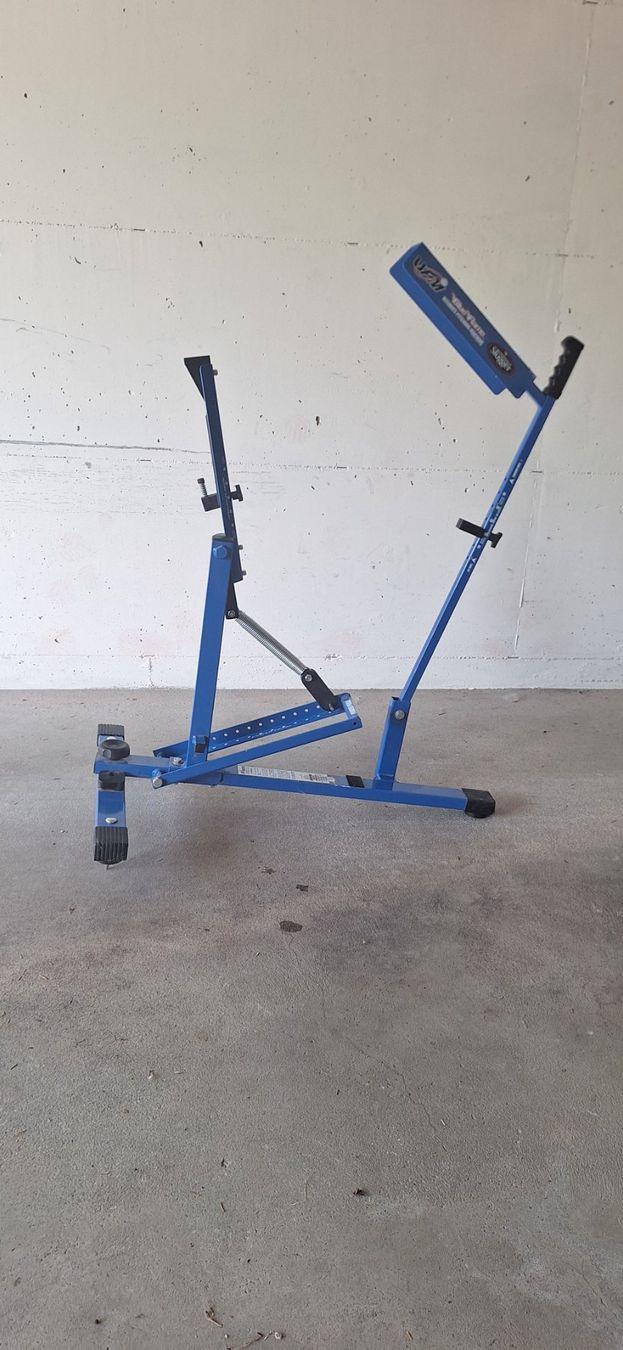 Musikinstrumente: Louisville Slugger Blue Flame Pitching Machine – Gebraucht aus St. Margarethen TG von Tiggerpooh01 2