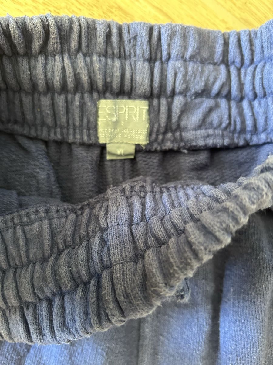 Pantaloni: Esprit Shorts XL – Usato da Emmen venduto da Carbru 1