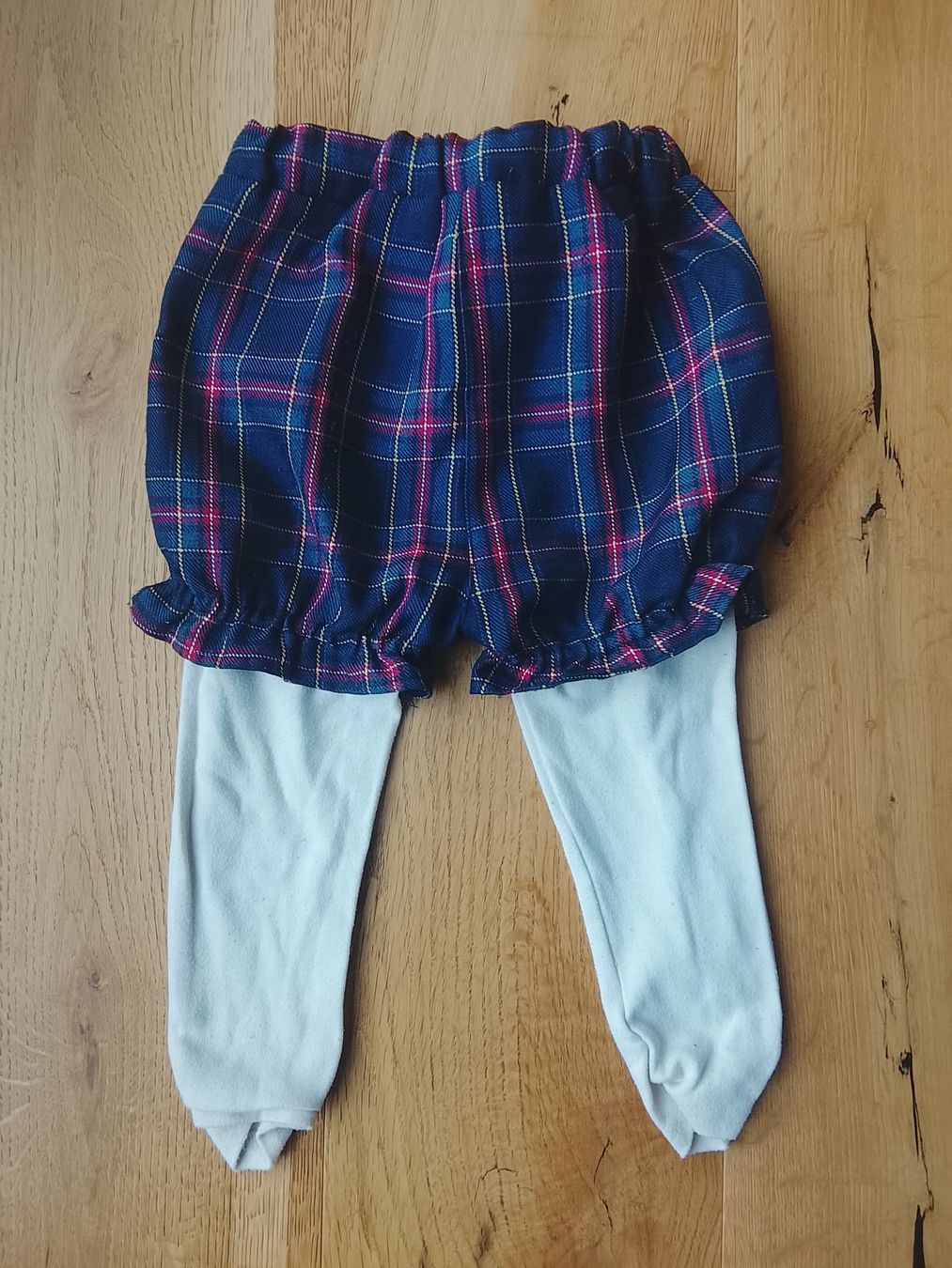 Hosen: Hose mit Leggins Gr.95 – Gebraucht aus St. Gallen von Okonomyiaki