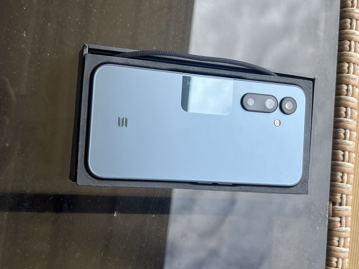Telefoni cellulari / Smartphones: Solana Seeker Chapter 2 Phone Neu – Nuovo e nell'imballaggio originale da Oberhasli venduto da ivo_gk8x 1