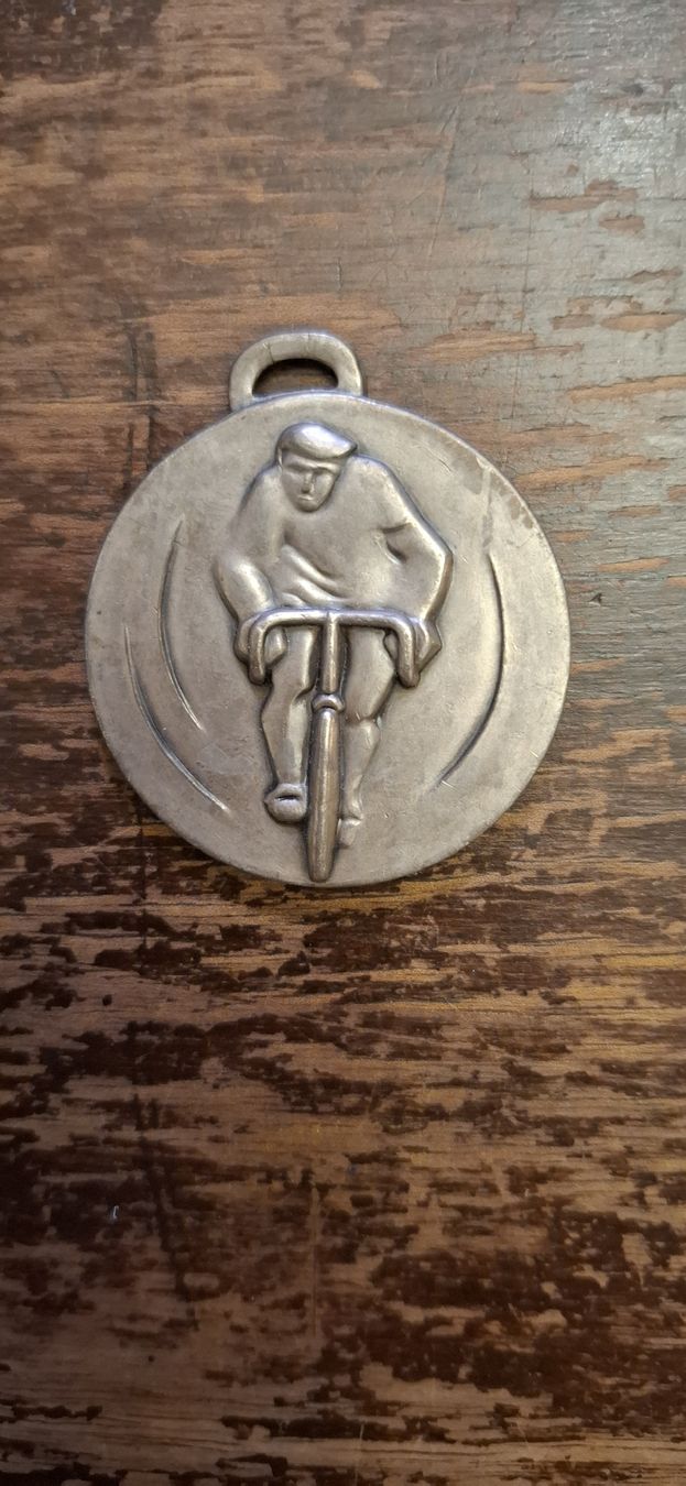 Medaglie: Médaille cycliste - V.C Veyrier 1982 – Usato da Lausanne venduto da GeoTrouvetou1952