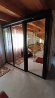 Kleiderschrank schwarz mit Spiegeltüren