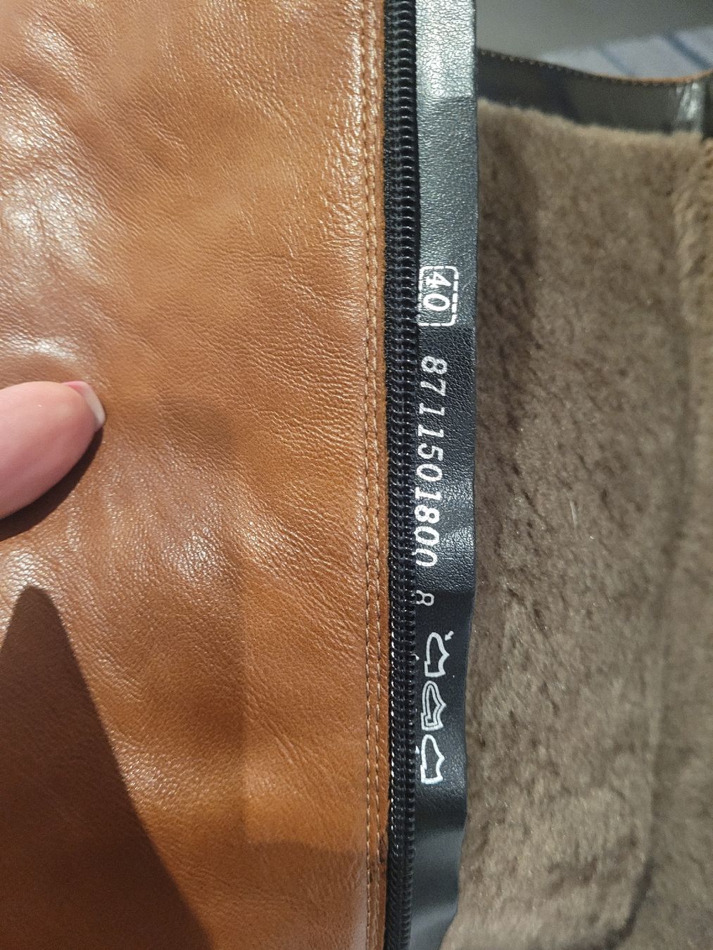 Scarpe da donna: stivali REMONTE n. 40 – Usato da Giubiasco venduto da A.B00 3