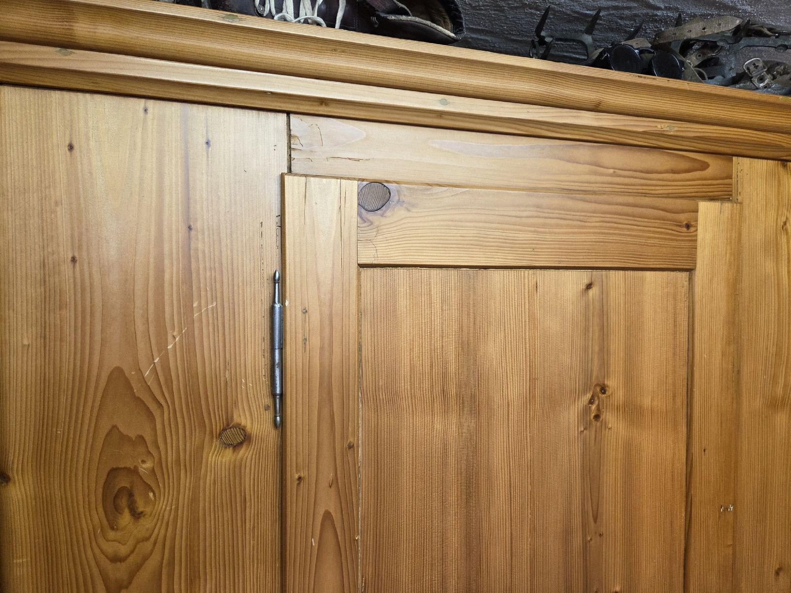 Armadi: Tannenschrank – Usato da Dietwil venduto da mb54 1
