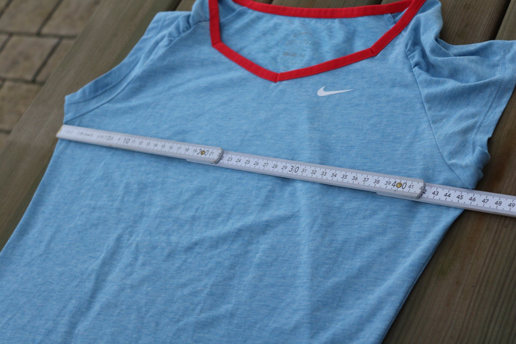 Nike T-Shirts: Activ-T-Shirt Marke Nike – Gebraucht aus Frick von Beni58 6