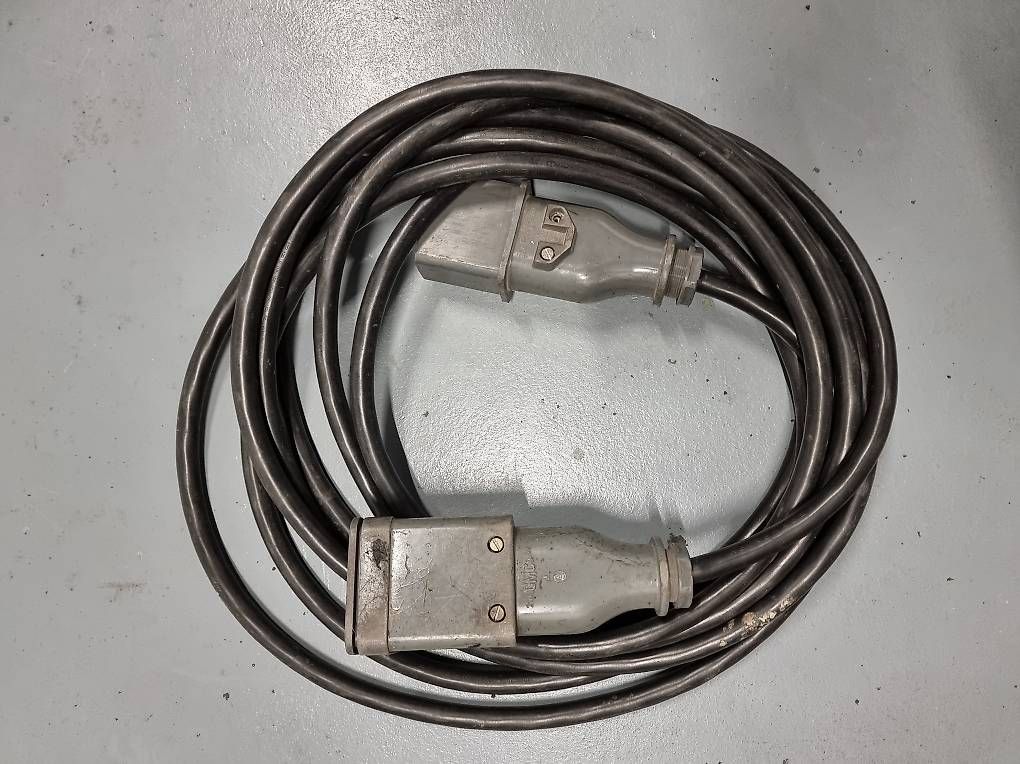 Kabel: J24 4pol Verlängerunskabel – Gebraucht aus Thayngen von mrgt4st205