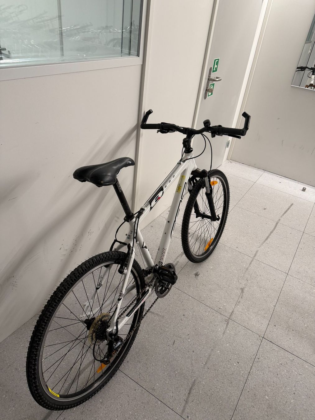Biciclette: City-Bike Gebraucht !! – Usato da Schwerzenbach venduto da Fachhaus_Logistik 2