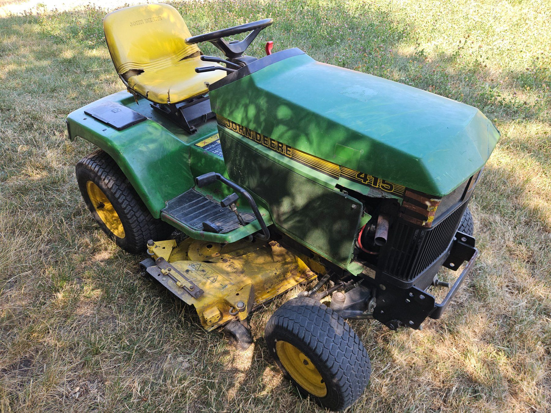John Deere Tondeuses à gazon: John Deere – D'occasion à Oberburg par M86 7