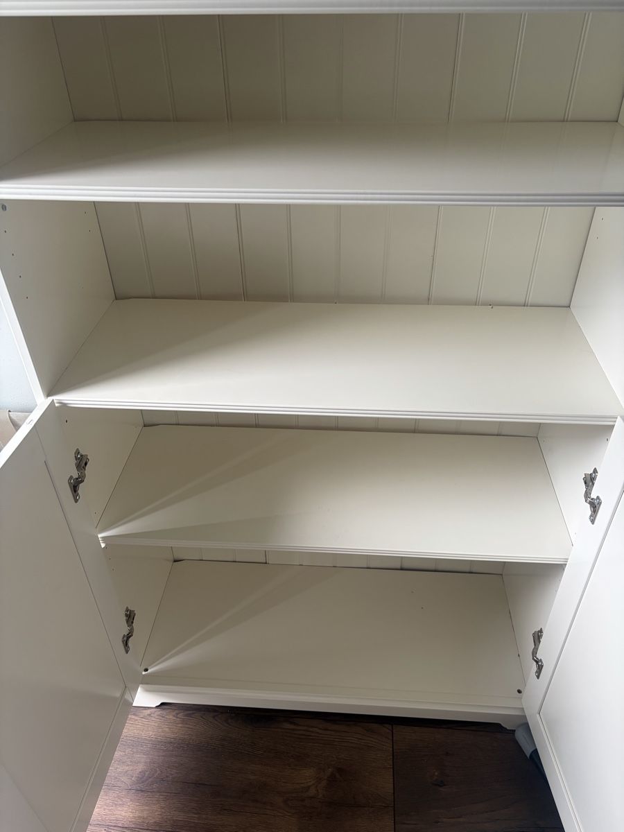 Regale: Ikea Hemnes Bücherregal  – Gebraucht aus St. Gallen von Crolina 1