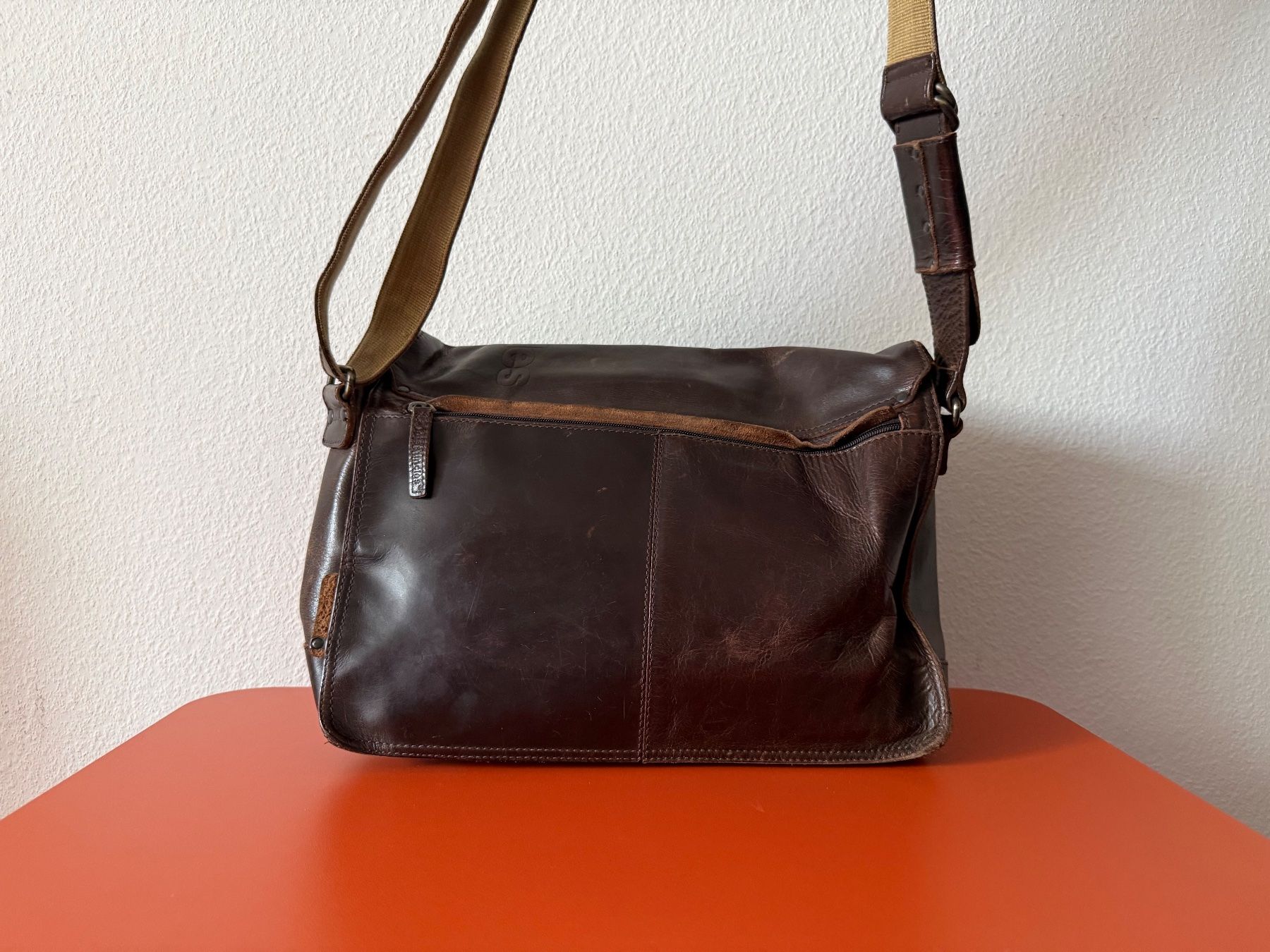 Aunts & Uncles Borse: aunts and uncles medium judd messenger bag – Usato da Lausanne venduto da Ruche_ 1