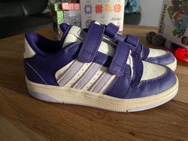 Sneakers von ADIDAS , Gr. 35, sehr guter Zustand.