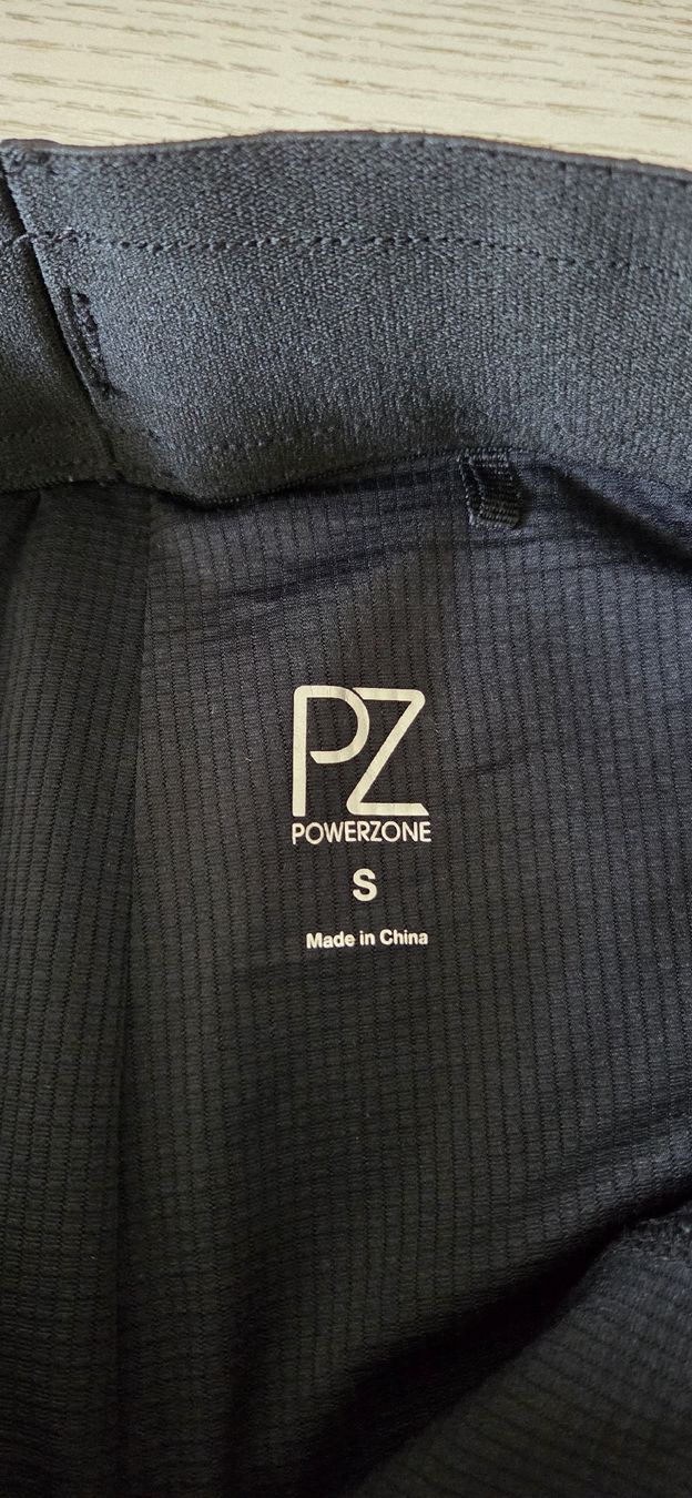 Powerzone Pantaloni: Kurze Hose POWERZONE Herren Grösse S schwarz – Nuovo (secondo la descrizione) da Horw venduto da rosc02 3
