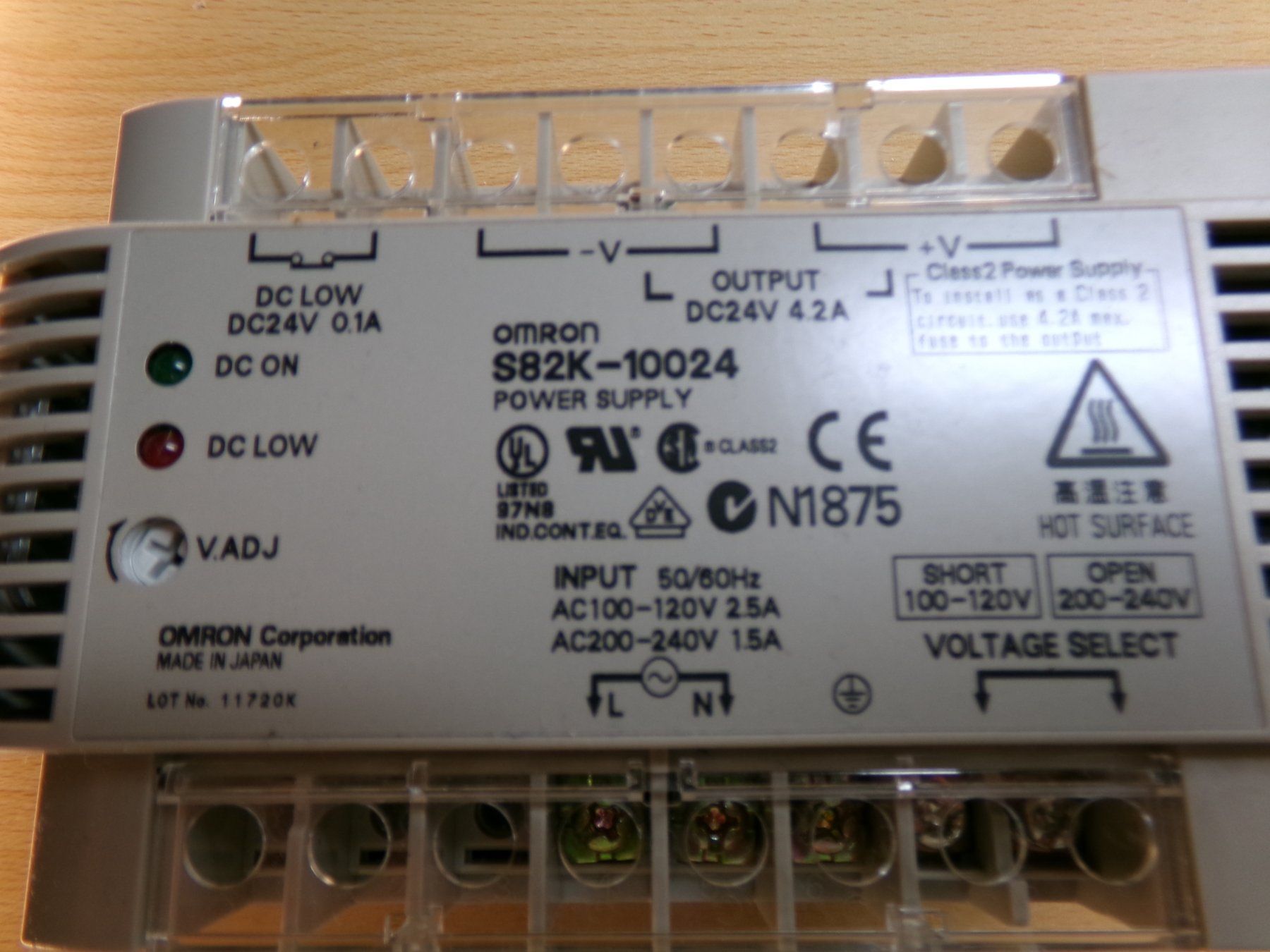 Omron Componenti elettronici: Spannungsversorgung 24V 4,2A Omron – Usato da Hombrechtikon venduto da Maloev17 6