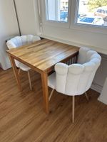 Holztisch 75x75cm mit 2 Stühlen